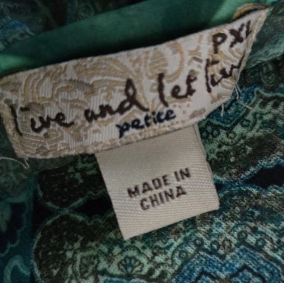 Live and Let Live Women's Petite Size PXL Blouse Top Multicolor Two Piece Set - Picture 6 of 6